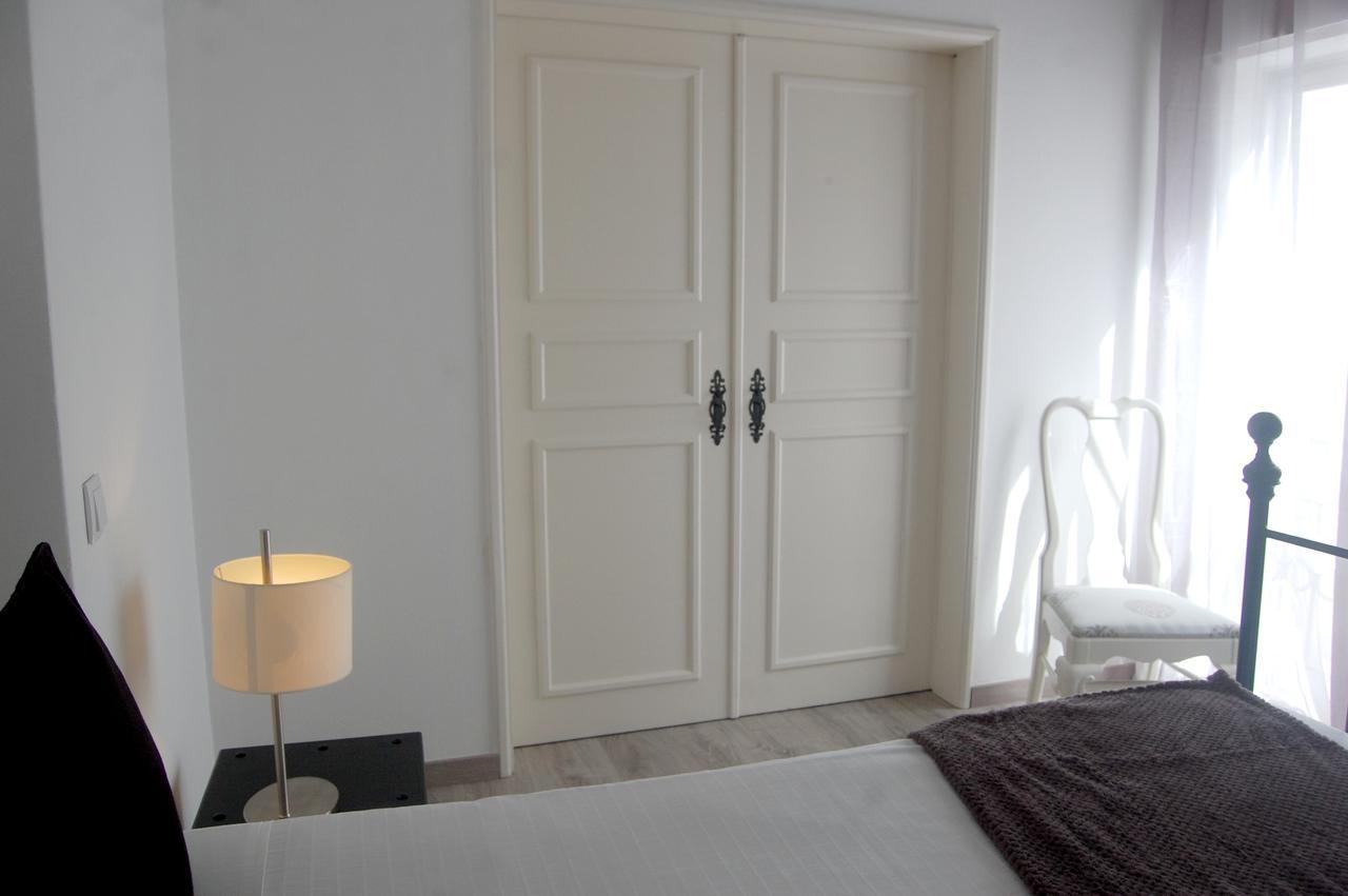 Suites Inn Lagos Esterno foto