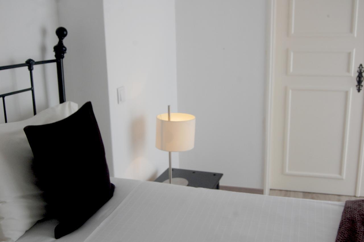 Suites Inn Lagos Esterno foto