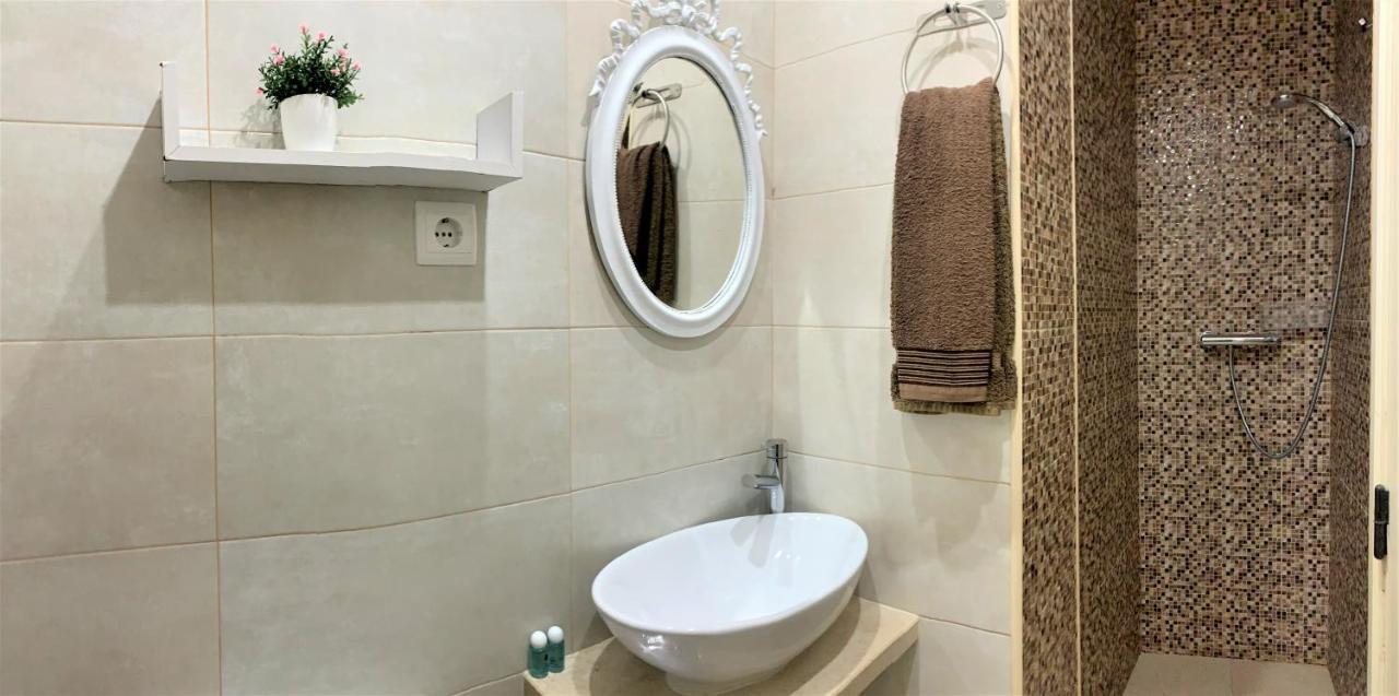 Suites Inn Lagos Esterno foto